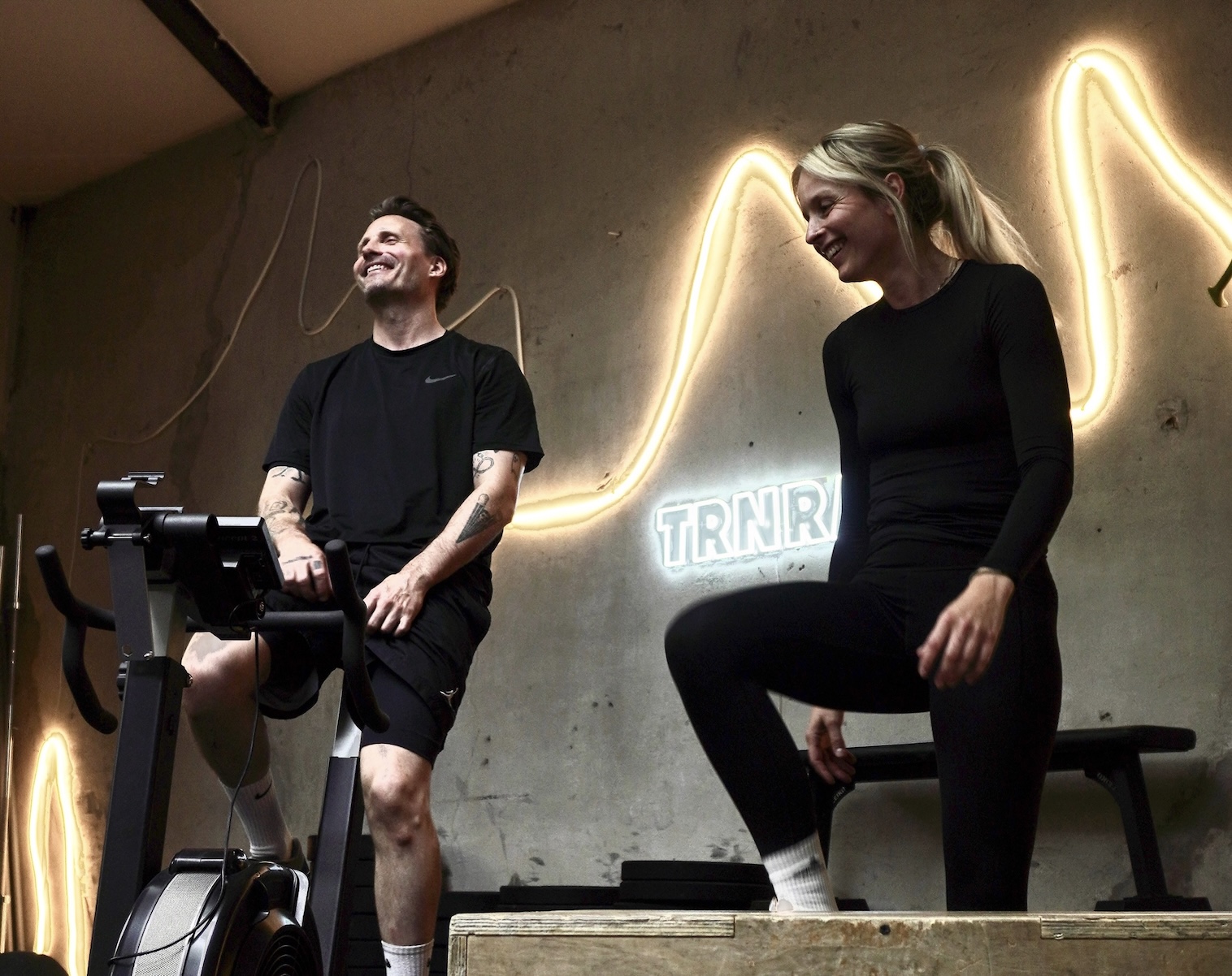 Kursformate 1 Fitnesskurse in Hamburg Eimsbüttel Thorben Arletta Lachen Kopie Fitnesskurse in Hamburg Eimsbüttel